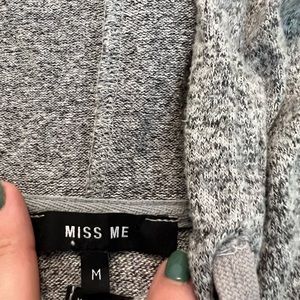 Women’s sweatshirt